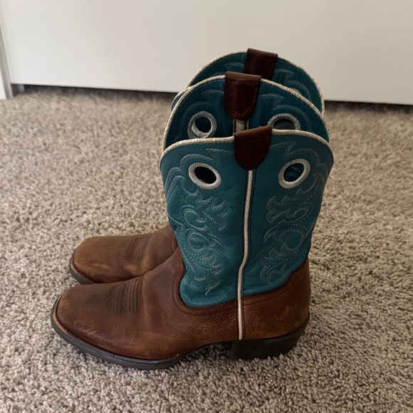 Boys Ariat Brown and Teal Cowboy Boots - Picture 2 of 10